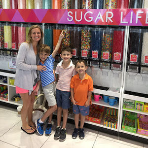 Meet your Posher, Elizabeth